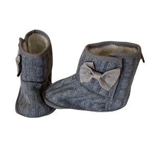 Zara Baby Botties Baby Girls Size 5 Size 21 Hook and Loop Side Bow Gray
